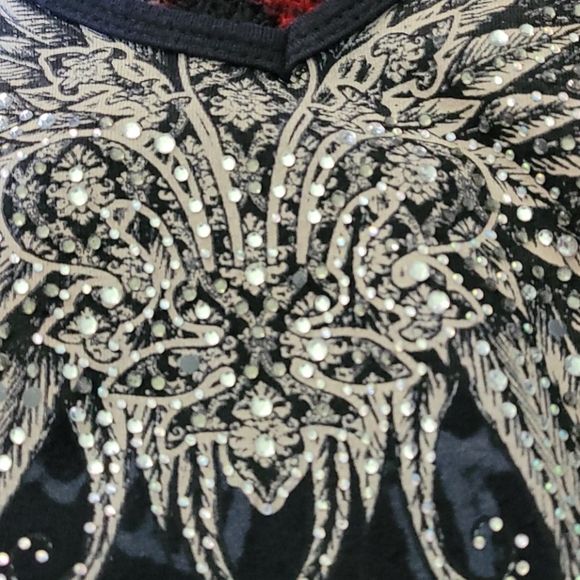 Bus Stop Brand XL but fits like a large. - Picture 6 of 6